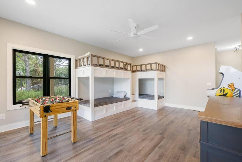 New Home, Dock, Kayaks, Game Room, Water Views Winchester Extérieur photo