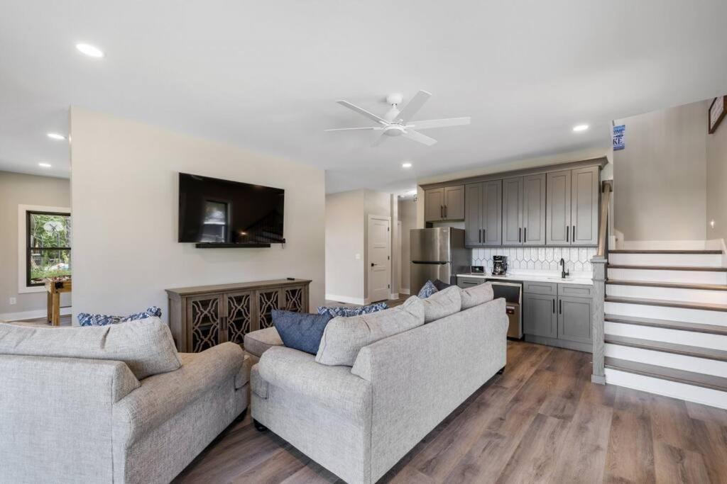 New Home, Dock, Kayaks, Game Room, Water Views Winchester Extérieur photo